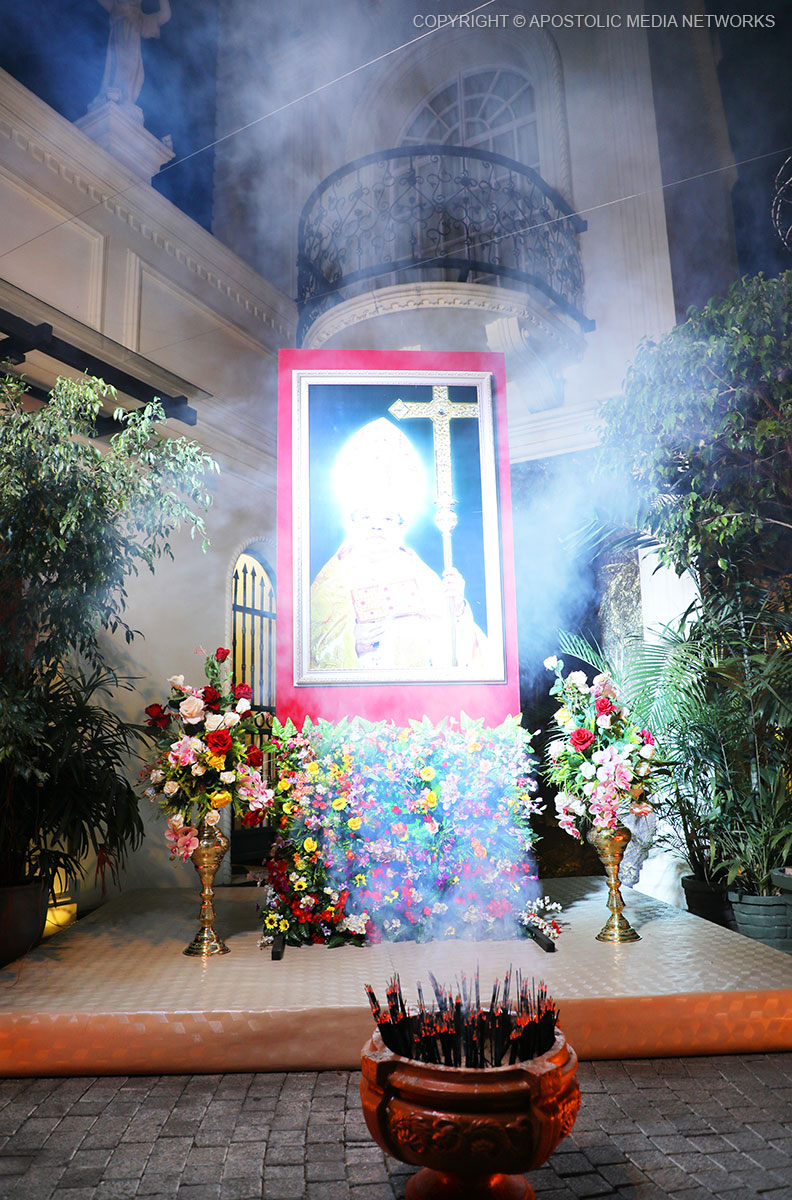 His Holiness The Apostle Rohan Lalith Aponso His Holiness The Apostle Rohan Lalith Aponso