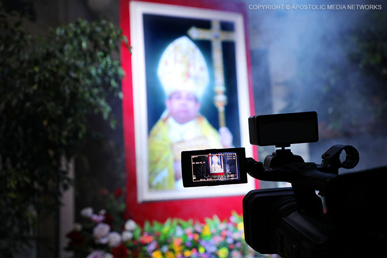 His Holiness The Apostle Rohan Lalith Aponso His Holiness The Apostle Rohan Lalith Aponso