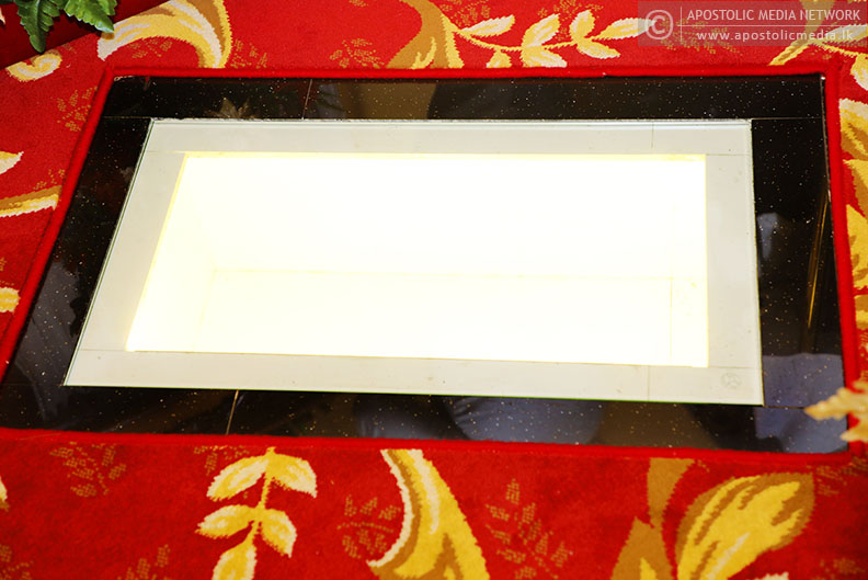 His Holiness The Apostle Rohan Lalith Aponso - The Apostle, who was given to the world by Lord Jesus Christ, at a time when there was not a single Apostle living in this world